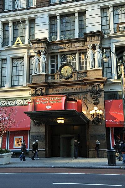 /foto/new york villaggio babbo natale macys