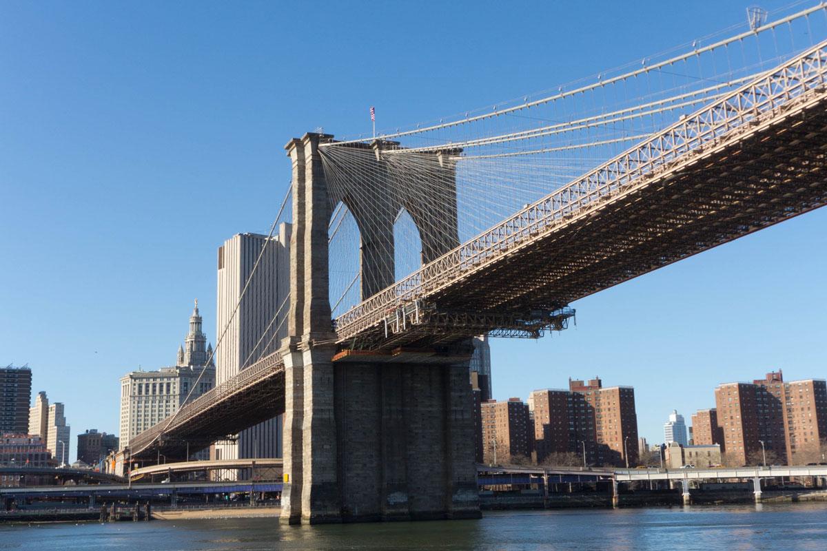 brooklyn-bridge-in-new-york
